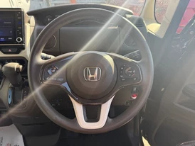 Honda N-Box JF4 руль