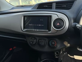 Toyota Vitz KSP130 мультимедиа