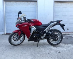 Honda CBR250R 2011 красный