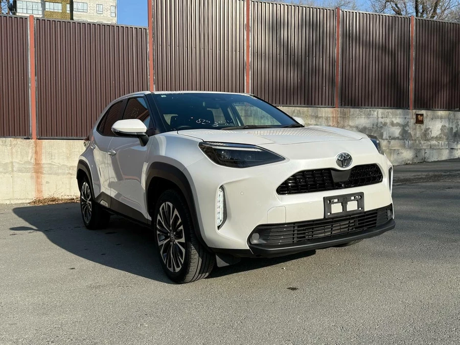 Toyota Yaris Cross 2022 год белый