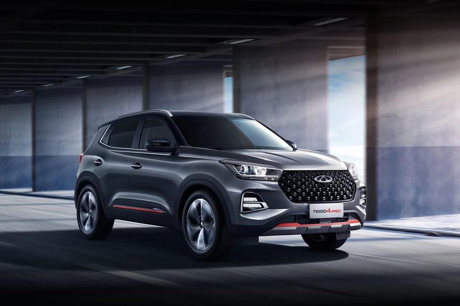 Chery Tiggo 4 2022 года едет быстро