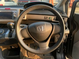 Honda Freed первое поколение кузов руль