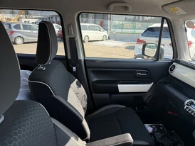 Suzuki Xbee салон обшивка