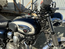 Kawasaki W800