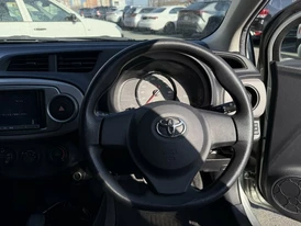 Toyota Vitz KSP130 руль