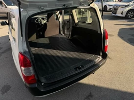 Toyota Probox 2020 багажник