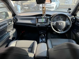 Toyota Corolla Fielder E160 салон
