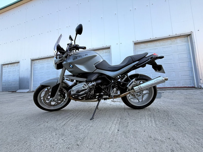 BMW R1200R