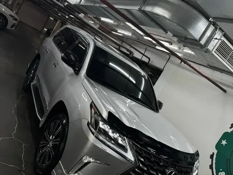 Lexus LX570 2012