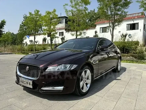 Jaguar XF 2021