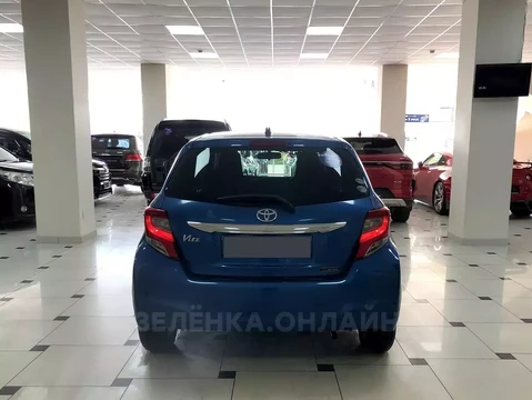 Toyota Vitz 2014
