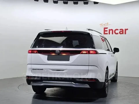 Kia Carnival 2021