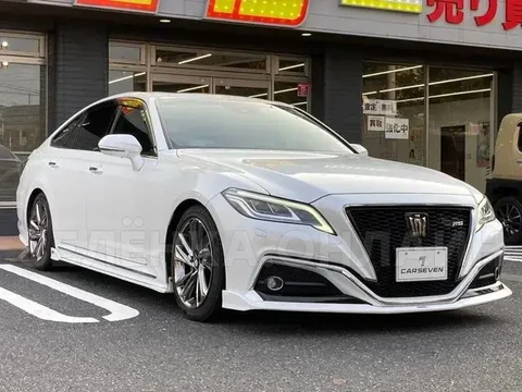 Toyota Crown 2021