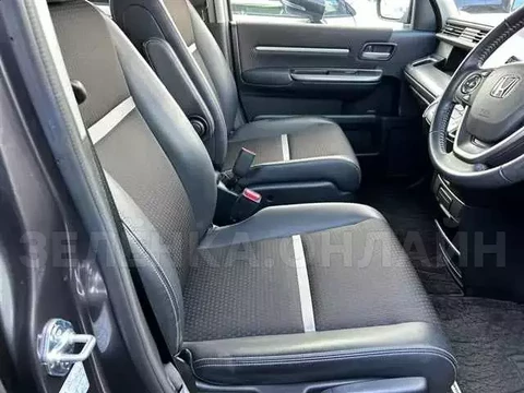 Honda Stepwgn 2021
