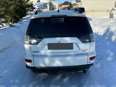 Mitsubishi Outlander 2011