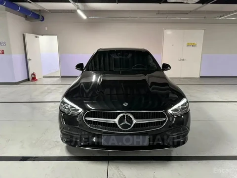 Mercedes-Benz C-Класс 2024