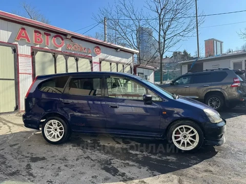 Honda Stream 2001