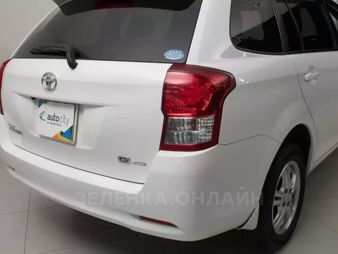 Toyota Corolla Fielder 2012