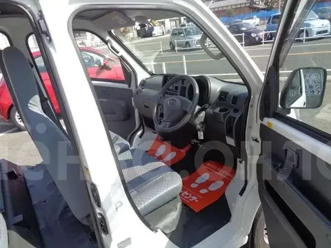 Daihatsu Hijet 2018
