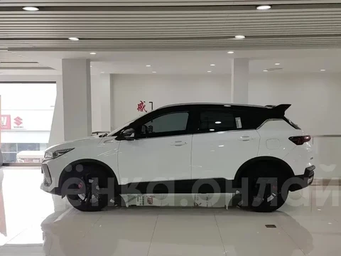 Geely Coolray 2023