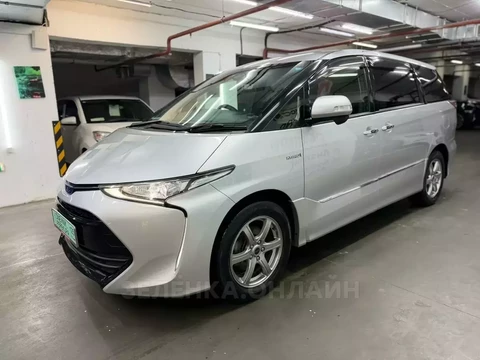 Toyota Estima 2016