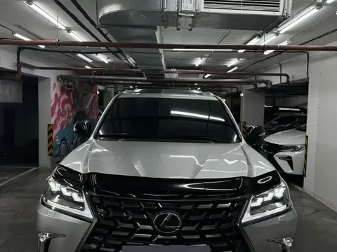 Lexus LX570 2012