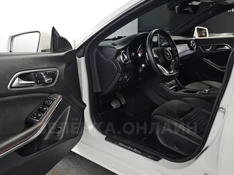 Mercedes-Benz CLA 2018