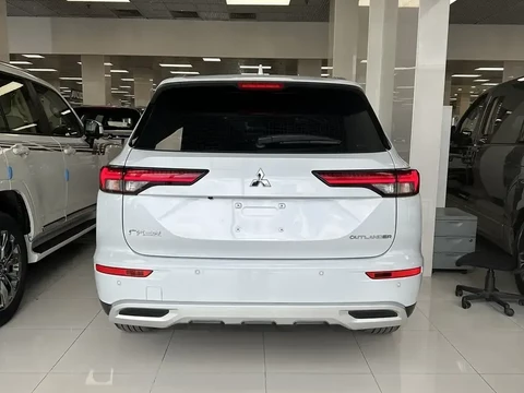 Mitsubishi Outlander 2022