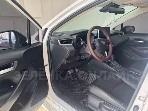Toyota  2021