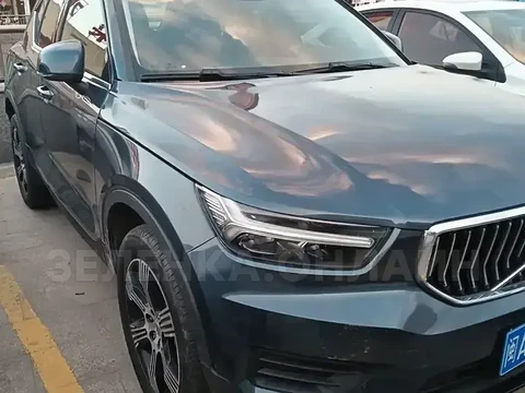 Volvo XC40 2021