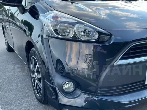 Toyota Sienta 2017