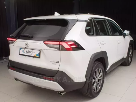 Toyota RAV4 2024