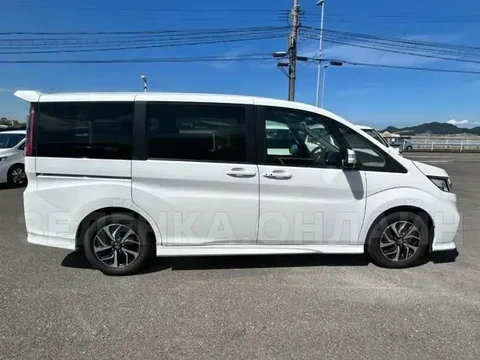 Honda Stepwgn 2021