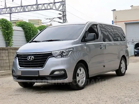 Hyundai Grand Starex 2021