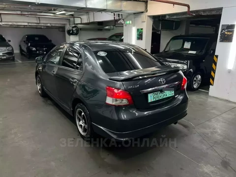 Toyota Belta 2006