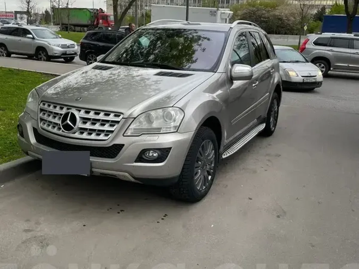 Mercedes-Benz M-Класс 2009