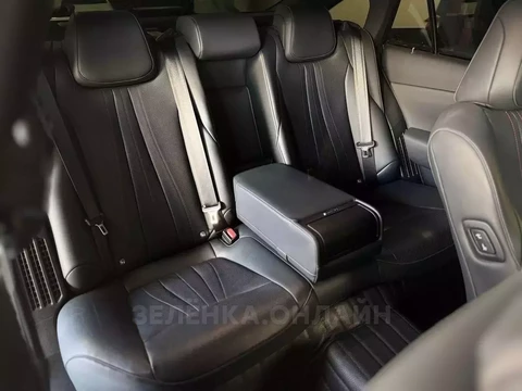 Toyota Crown 2020