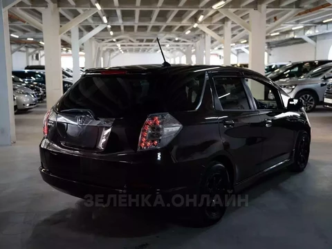 Honda Fit Shuttle 2012