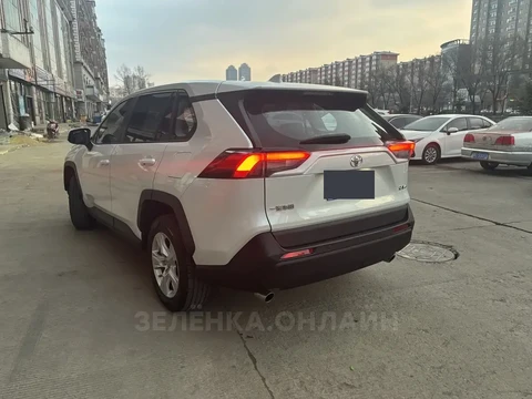 Toyota RAV4 2021