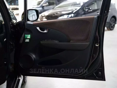 Honda Fit Shuttle 2012