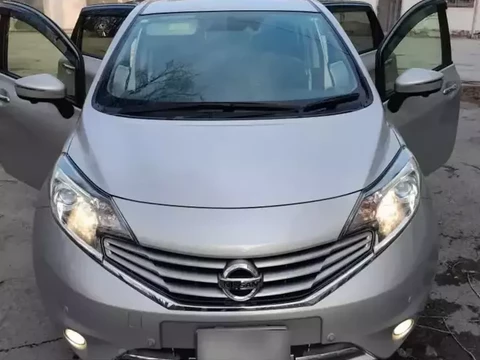 Nissan Note 2015