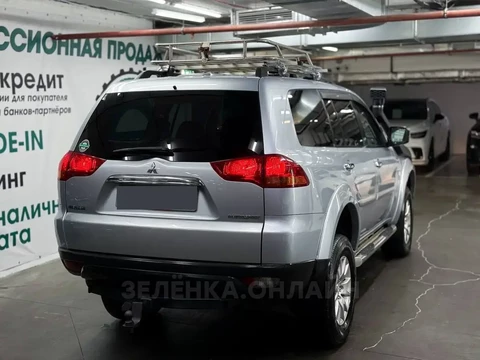 Mitsubishi Pajero Sport 2011