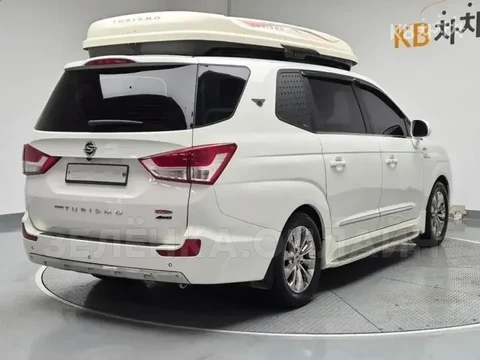 SsangYong Korando Turismo 2017