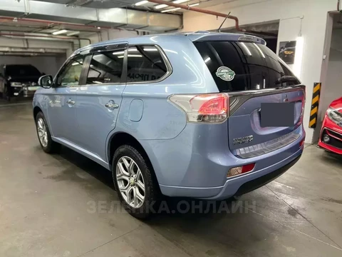 Mitsubishi Outlander 2013