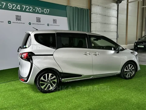 Toyota Sienta 2020