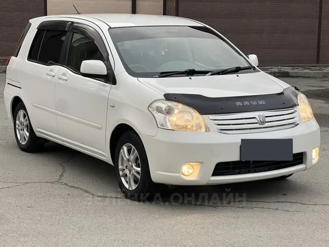 Toyota Raum 2009