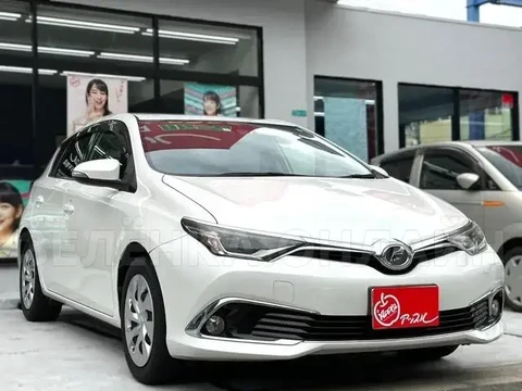 Toyota Auris 2015