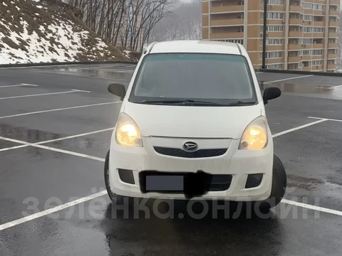 Daihatsu Mira 2009
