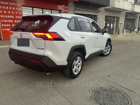 Toyota RAV4 2021