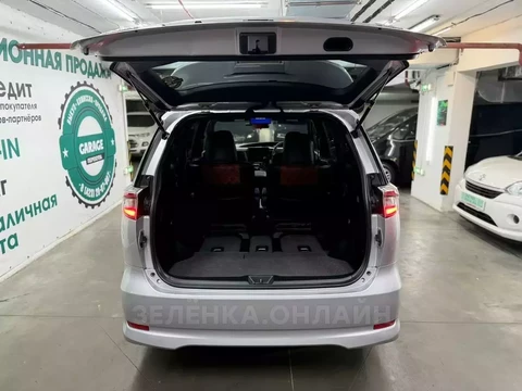 Toyota Estima 2016